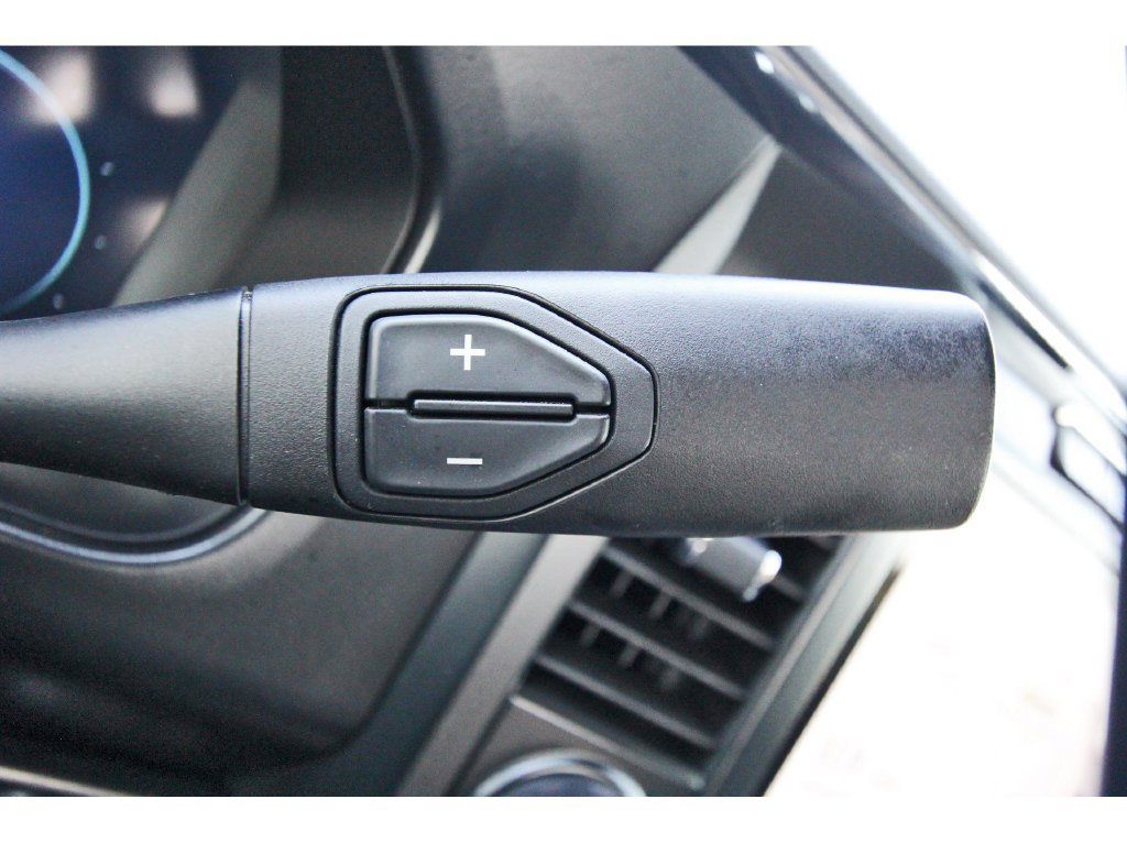 Used 2023 Ford F350 Lariat w/ Tow Technology Package AWD/4WD image 19