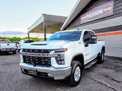 Used 2023 Chevrolet Silverado 2500 LT image 1
