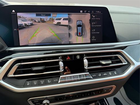 Used 2019 BMW X7 xDrive50i w/ M Sport Package image 70