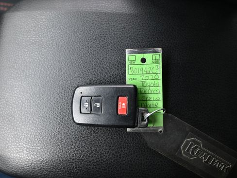 Used 2020 Toyota Tacoma TRD Off-Road image 19