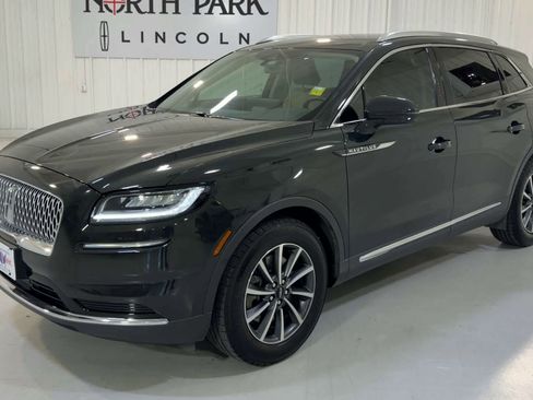 Used 2022 Lincoln Nautilus FWD image 5