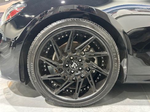 Used 2018 Mercedes-Benz E 300 4MATIC image 7