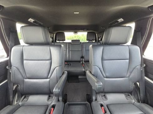 Used 2024 Toyota Sequoia Platinum AWD/4WD image 21