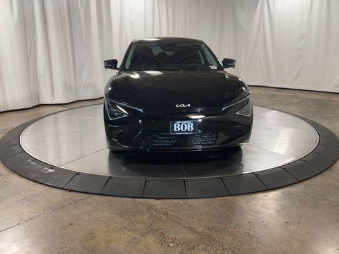 New 2025 Kia EV6 Wind image 3