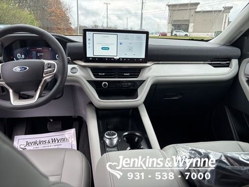 New 2026 Ford Explorer Active w/ Active Comfort Package image 6