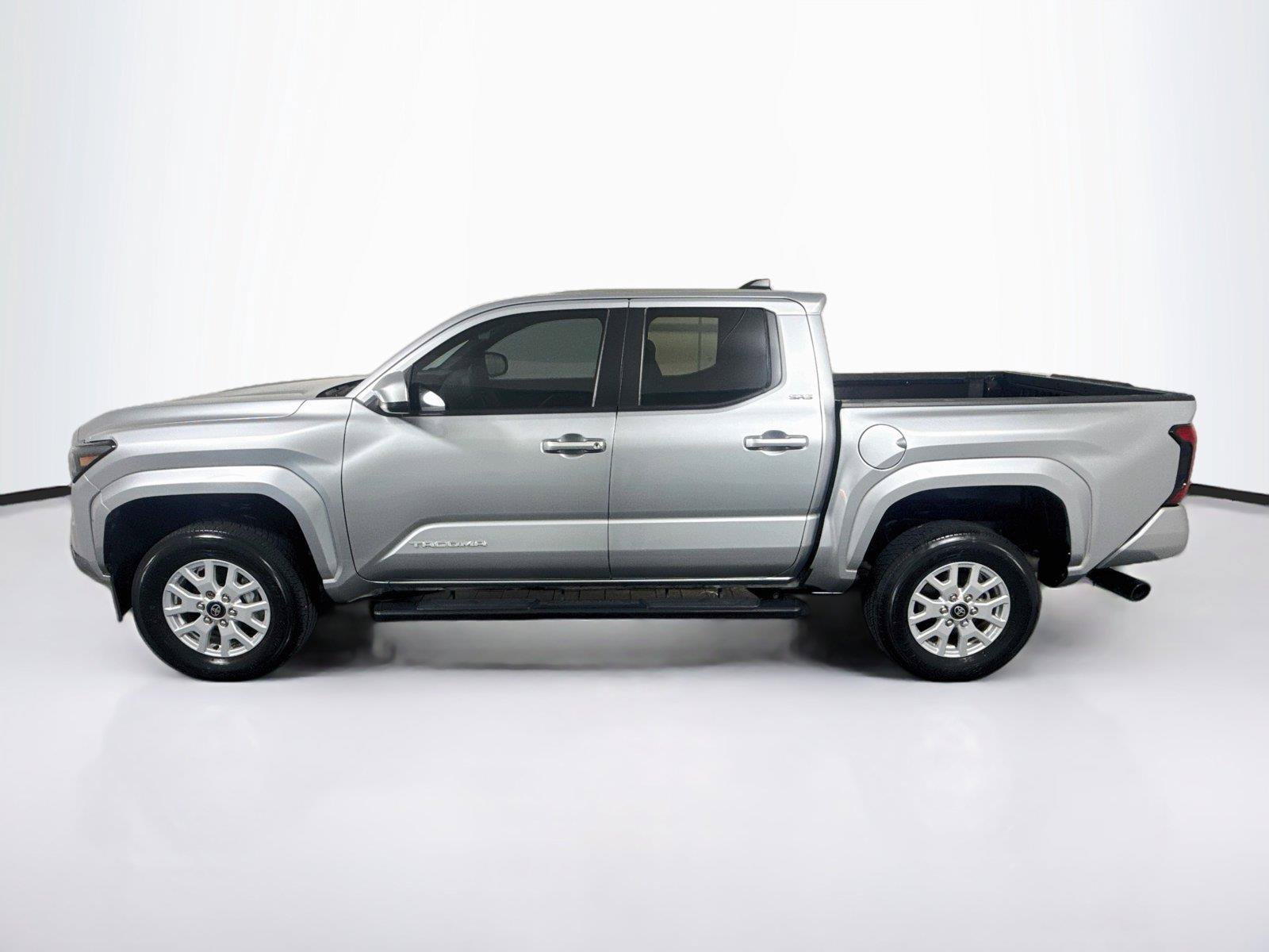 Used 2024 Toyota Tacoma SR5 RWD image 2