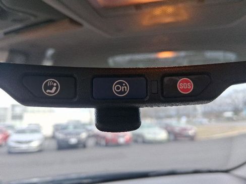 Used 2016 Chevrolet Cruze LT w/ Technology Package image 29