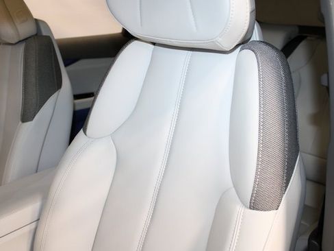 New 2026 Cadillac Optiq Luxury 1 image 6