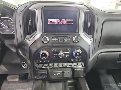 Used 2022 GMC Sierra 1500 SLT w/ SLT Premium Plus Package image 23