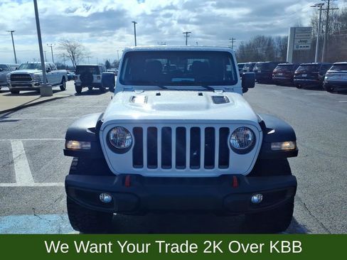 Used 2023 Jeep Gladiator Rubicon w/ Cold Weather Group AWD/4WD image 3