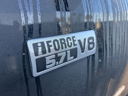 Used 2016 Toyota Tundra Limited w/ Limited Premium Package image 10