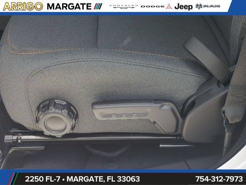 New 2026 Jeep Wrangler Unlimited Sahara AWD/4WD image 20