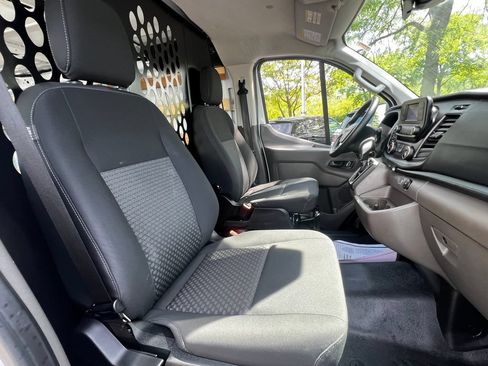 Used 2025 Ford Transit 250 Low Roof w/ Exterior Upgrade Package RWD image 32