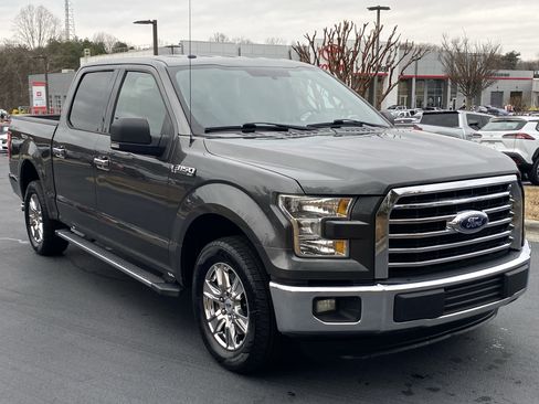 Used 2015 Ford F150 XLT w/ Equipment Group 301A Mid image 3
