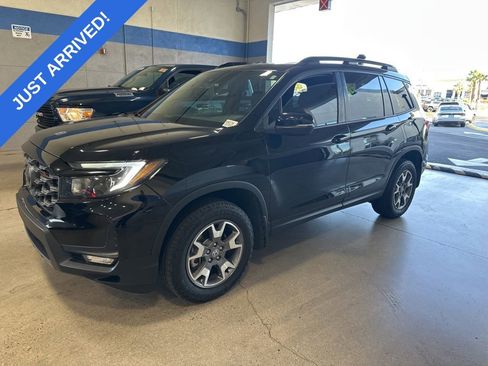 Used 2023 Honda Passport TrailSport image 1