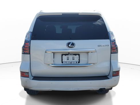 Used 2020 Lexus GX 460 Premium w/ Premium Package AWD/4WD image 6