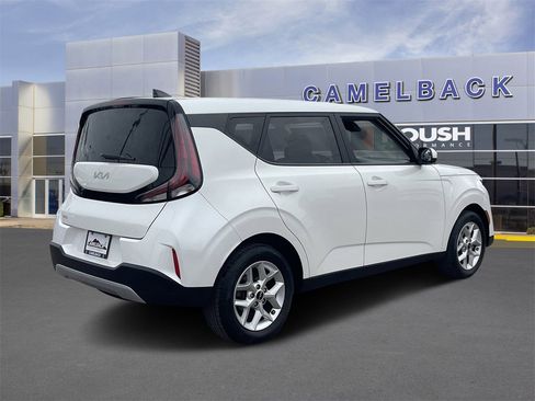 Used 2023 Kia Soul LX w/ Option Group 015 image 5