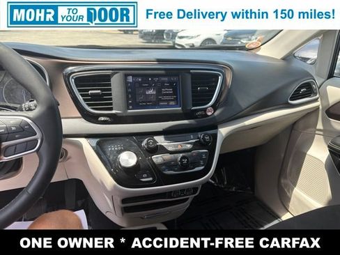Used 2023 Chrysler Voyager LX FWD image 28