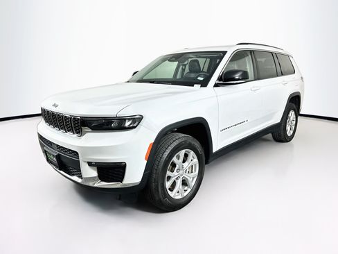 Used 2023 Jeep Grand Cherokee L Limited AWD/4WD image 3