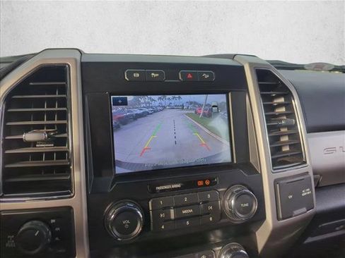 Used 2021 Ford F250 Lariat w/ Lariat Value Package image 9