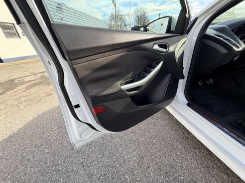 Used 2013 Ford Focus ST image 42