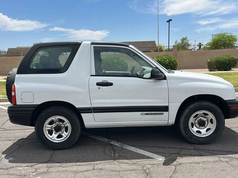 Used 1999 Chevrolet Tracker 2WD Convertible image 4
