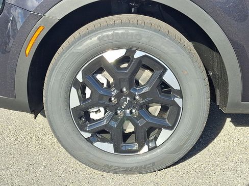 New 2026 Kia Sorento S image 5