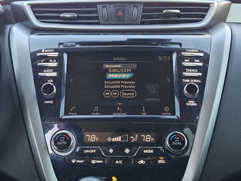 Used 2022 Nissan Murano S image 11