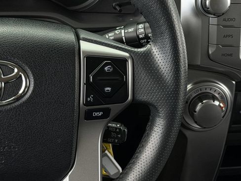Used 2017 Toyota 4Runner SR5 Premium RWD image 18