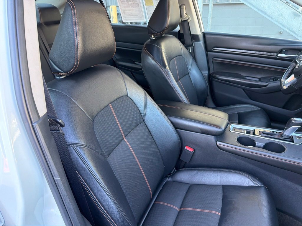 Used 2022 Nissan Altima 2.5 SR w/ Midnight Edition Package AWD/4WD image 29