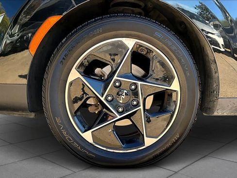 Certified 2023 Kia Soul EX image 10