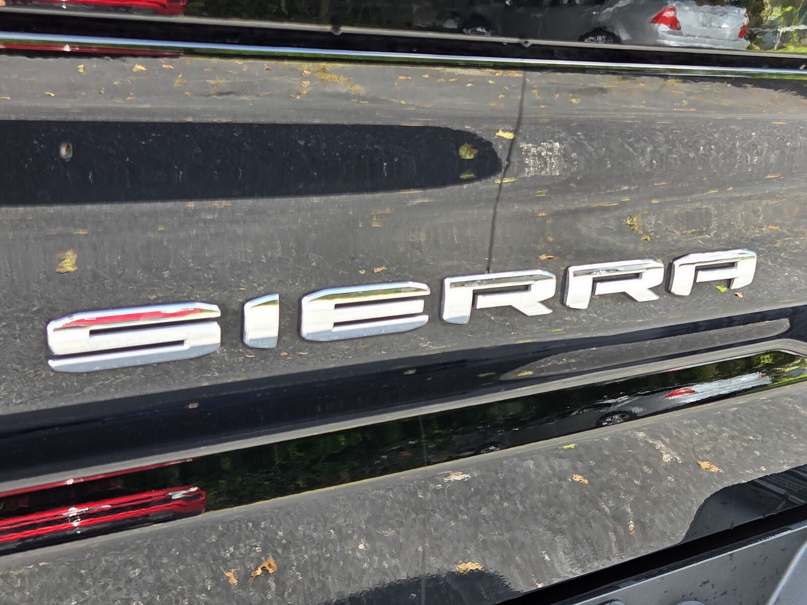 Used 2024 GMC Sierra 1500 SLT AWD/4WD image 14