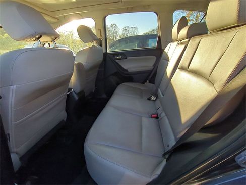 Used 2015 Subaru Forester 2.5i Limited w/ Popular Package #2 image 18
