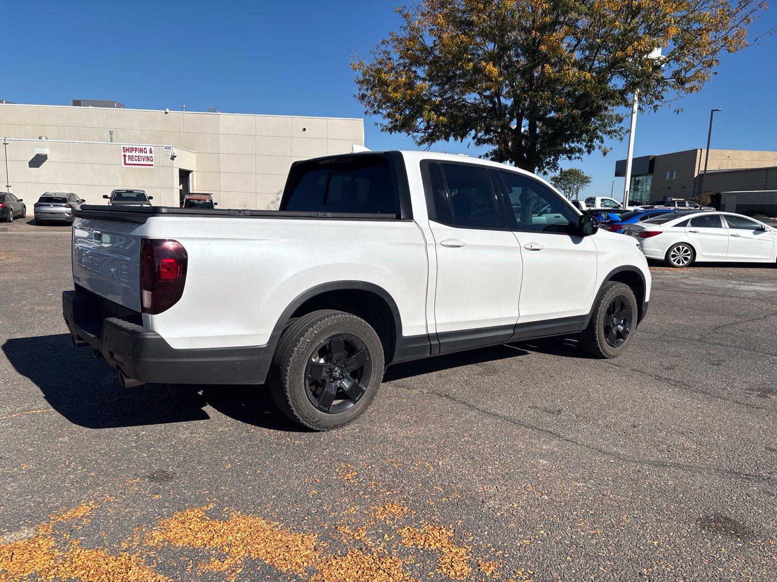 Used 2025 Honda Ridgeline Black Edition image 4