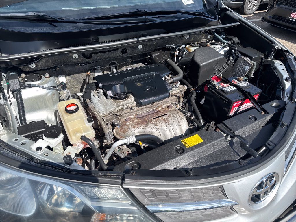 Used 2015 Toyota RAV4 XLE AWD/4WD image 44