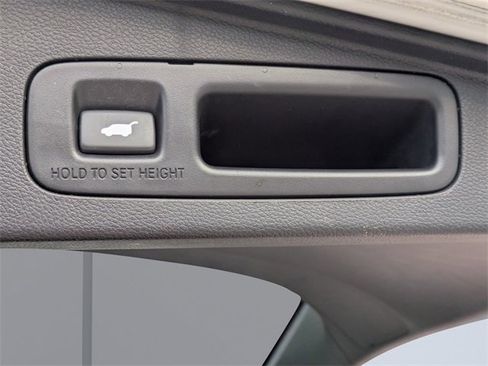 Used 2017 Honda CR-V Touring image 15