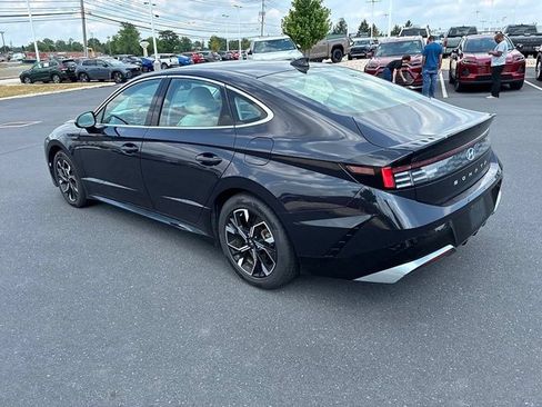 Used 2024 Hyundai Sonata SEL FWD image 11