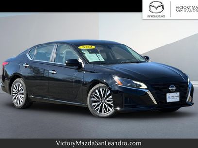 Used 2023 Nissan Altima 2.5 SV