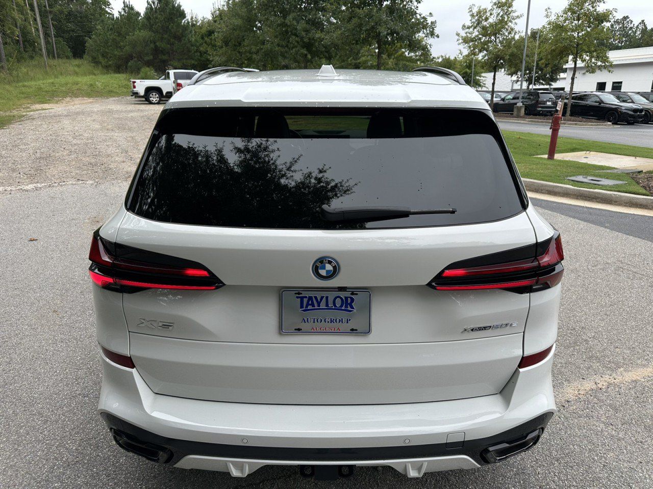 Used 2026 BMW X5 xDrive50e w/ M Sport Package AWD/4WD image 18