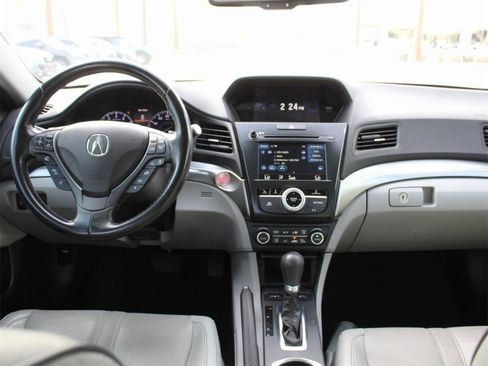 Used 2022 Acura ILX w/ Premium Package image 12