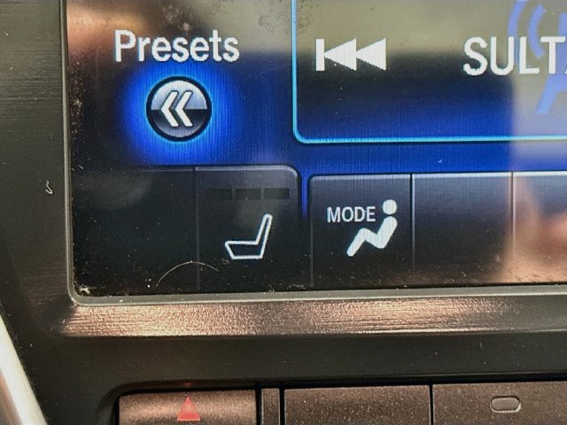 Used 2017 Acura MDX SH-AWD image 22