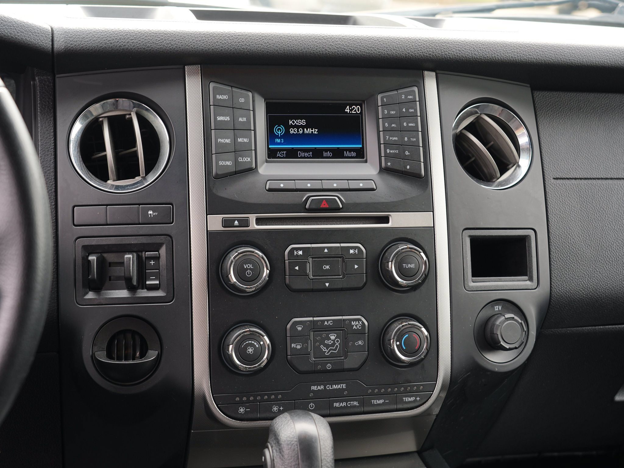 Used 2017 Ford Expedition EL XL w/ Equipment Group 101A RWD image 22