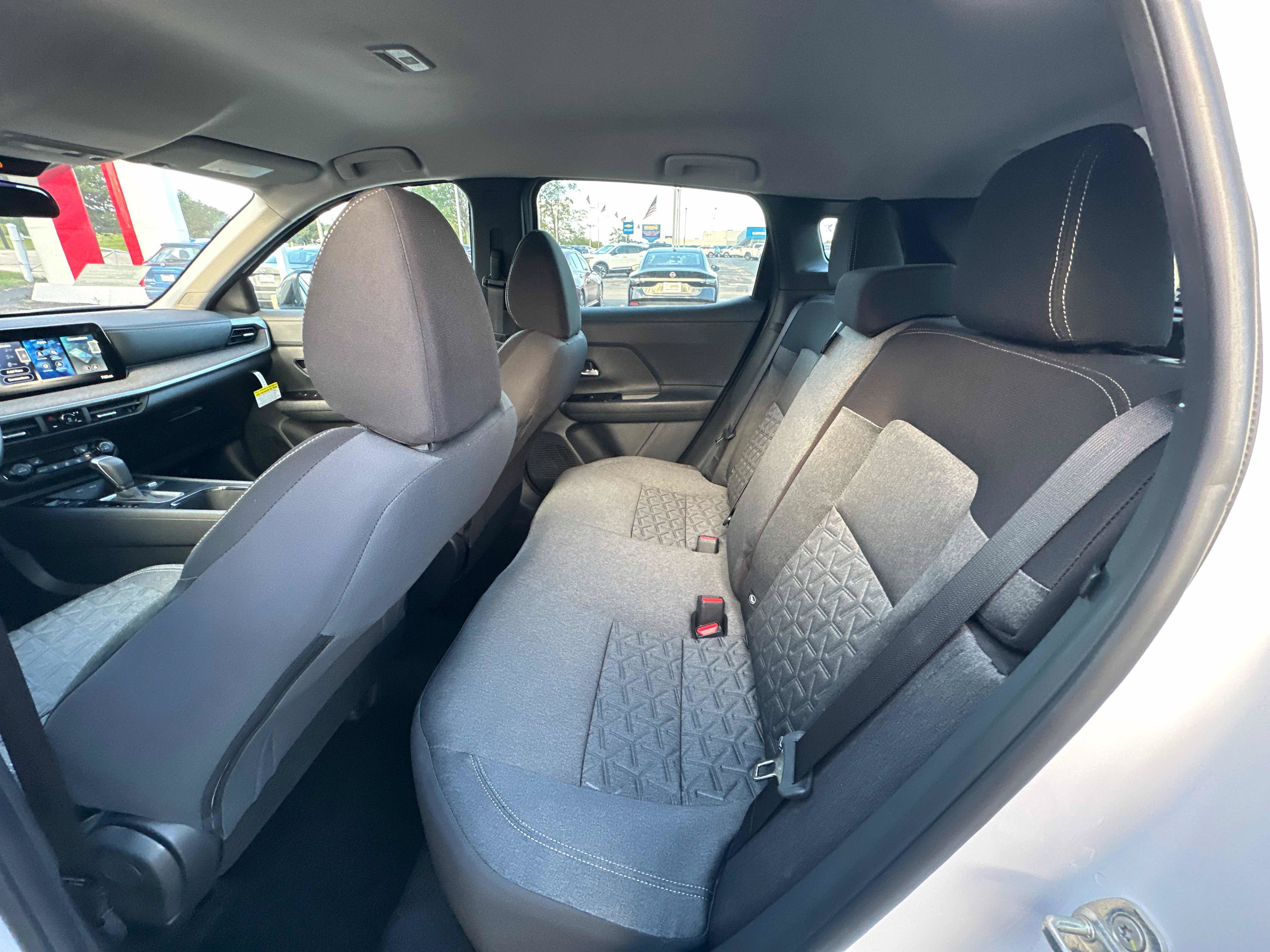 New 2027 Nissan Kicks SV AWD/4WD image 25