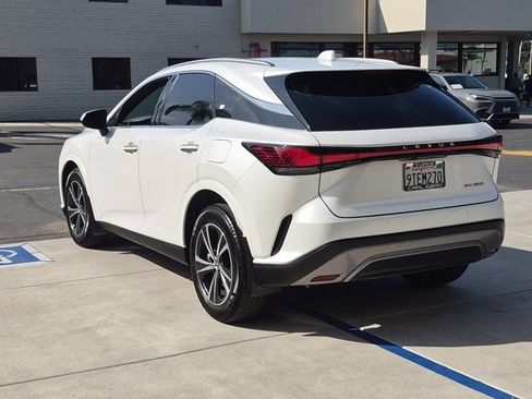 Used 2025 Lexus RX 350 FWD w/ Technology Package image 7