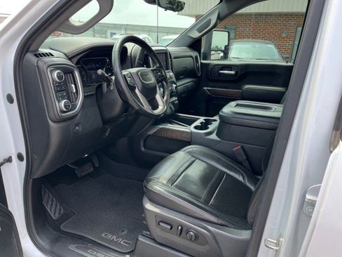 Used 2020 GMC Sierra 2500 Denali w/ Denali Ultimate Package AWD/4WD image 13