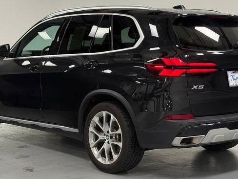 Used 2024 BMW X5 xDrive40i w/ Parking Assistance Package AWD/4WD image 4