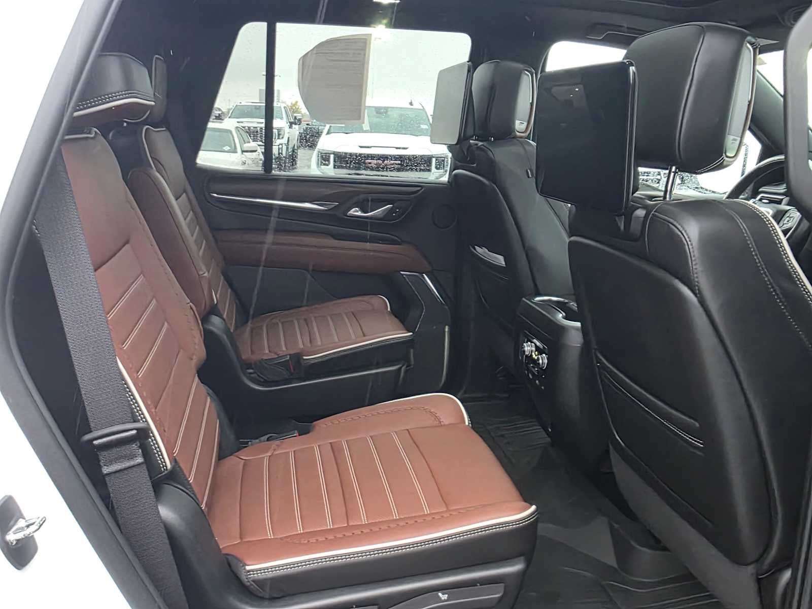 Certified 2023 GMC Yukon Denali Ultimate AWD/4WD image 12