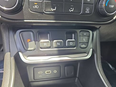Certified 2020 GMC Terrain SLE FWD image 21