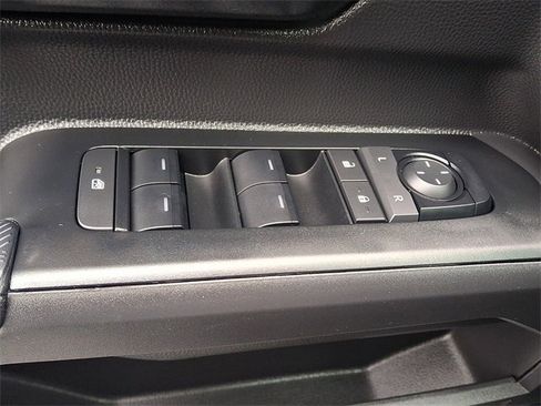 Certified 2025 Toyota Tacoma SR image 27