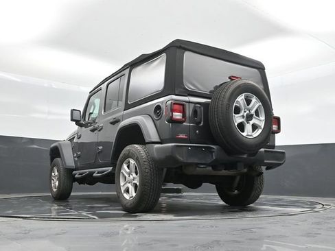 Used 2018 Jeep Wrangler Unlimited Sport S image 48